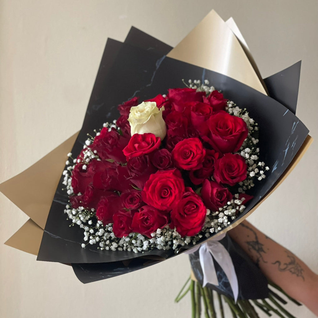 Ramo 24 Rosas Rojas + Mensaje Secreto